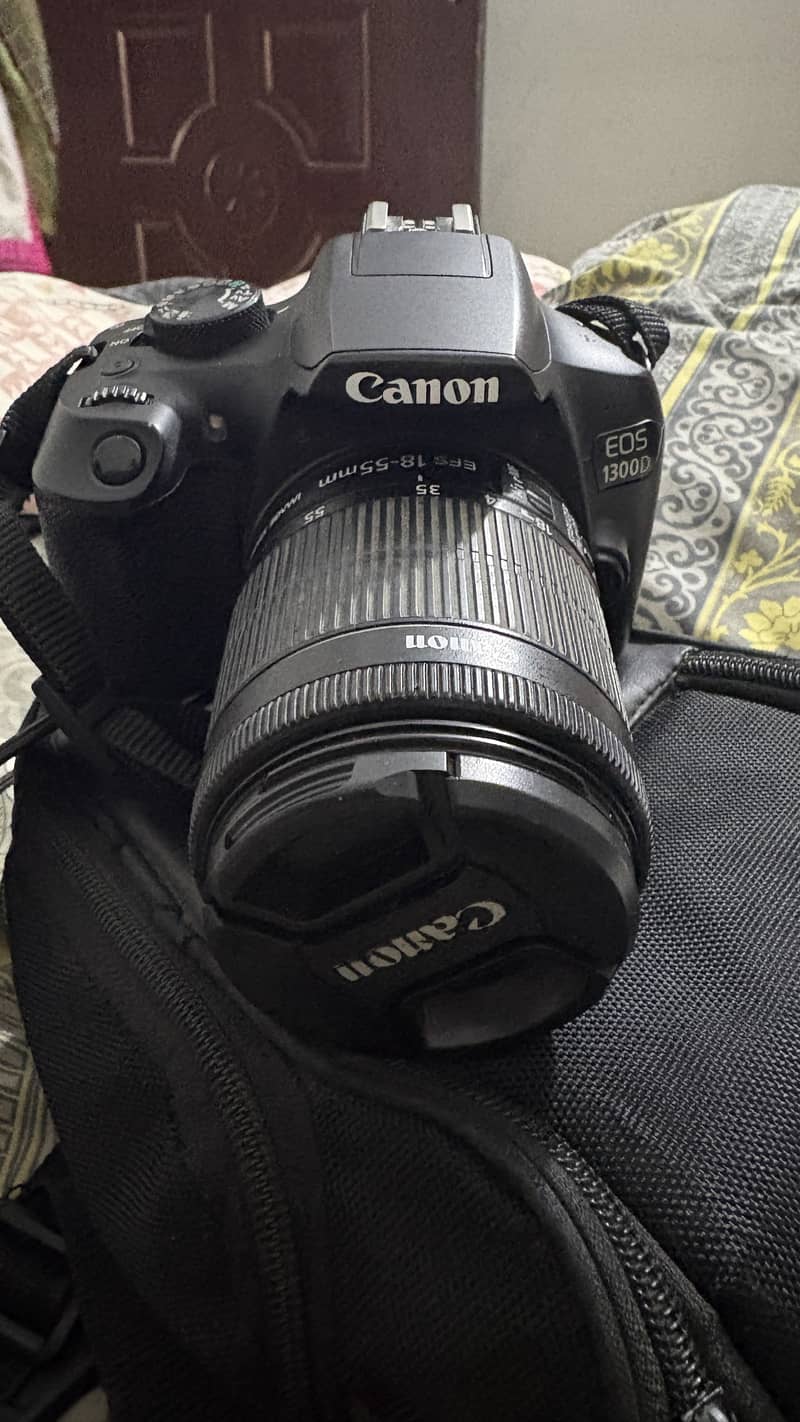 1300D camera 0