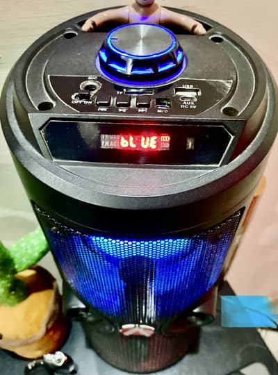 Audionic speaker with 1 woofer