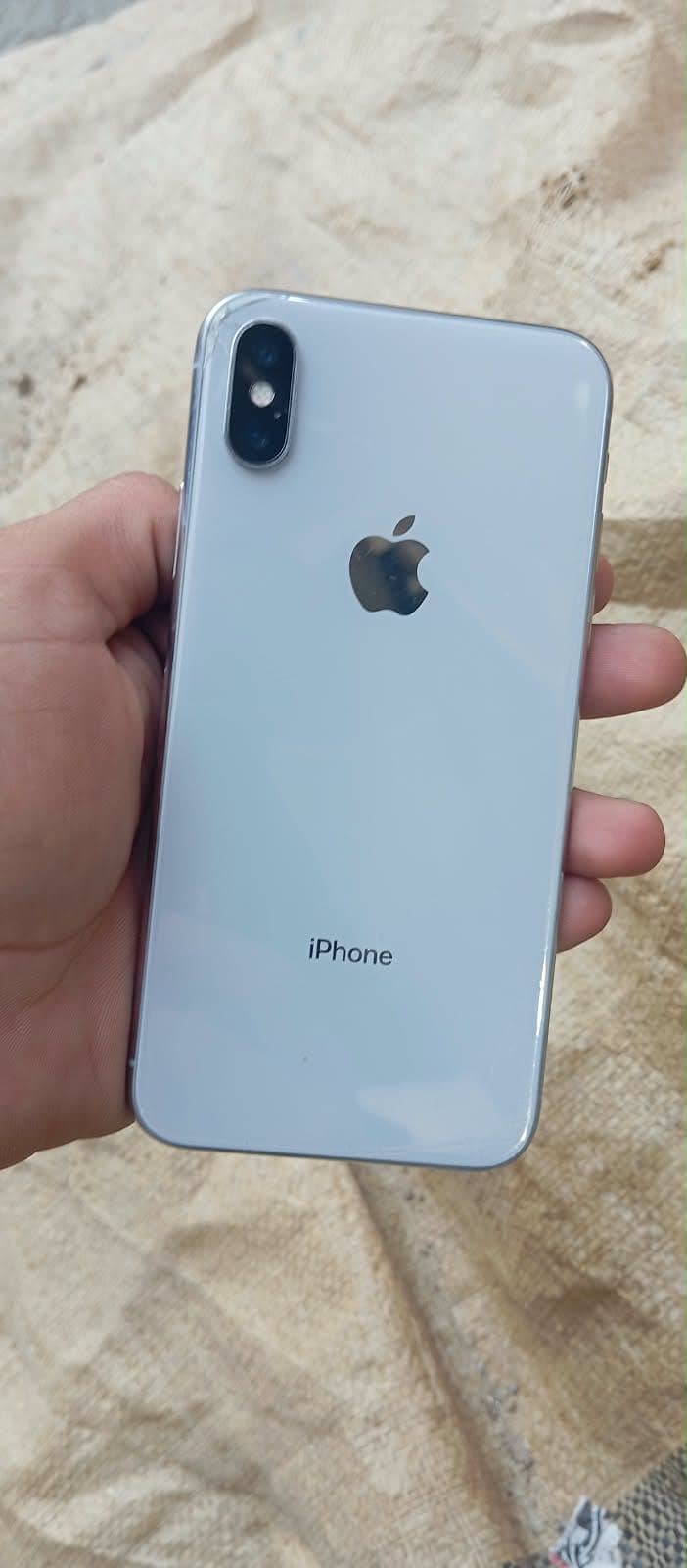 Apple iPhone X 4
