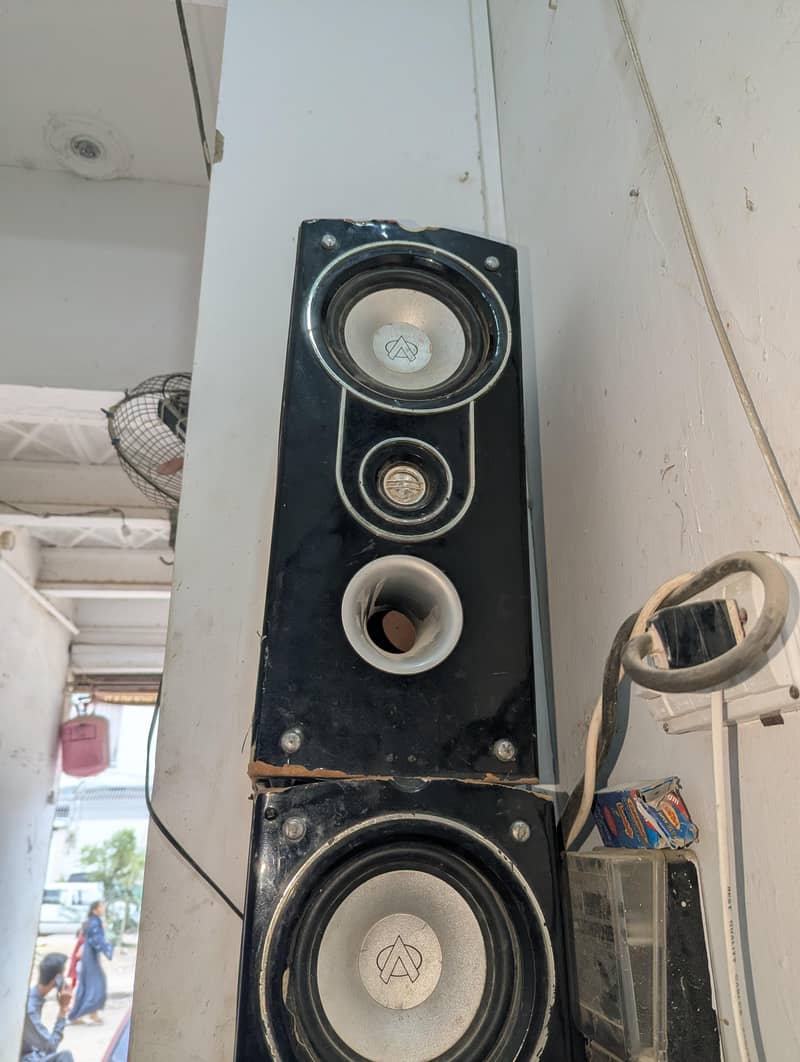 Audionic speaker 1
