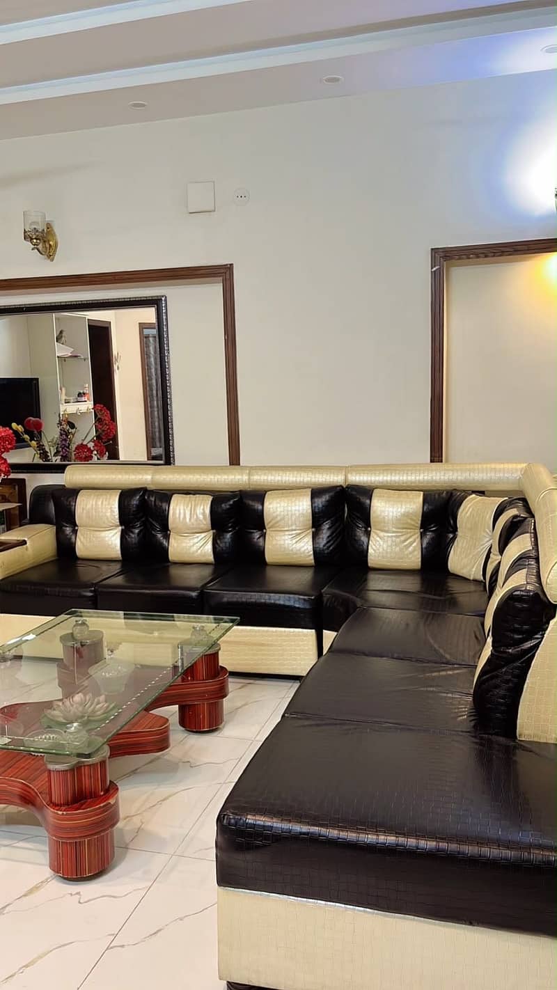 L Shaped Sofa 0