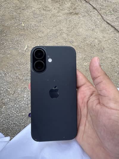 Apple iPhone 16