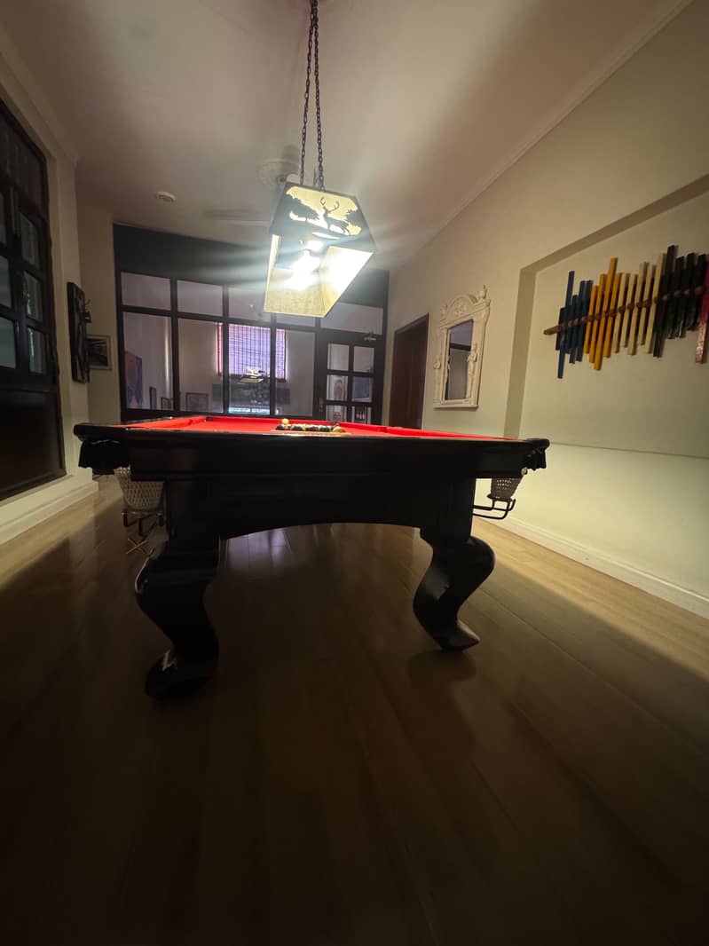 Pool Table and light 3