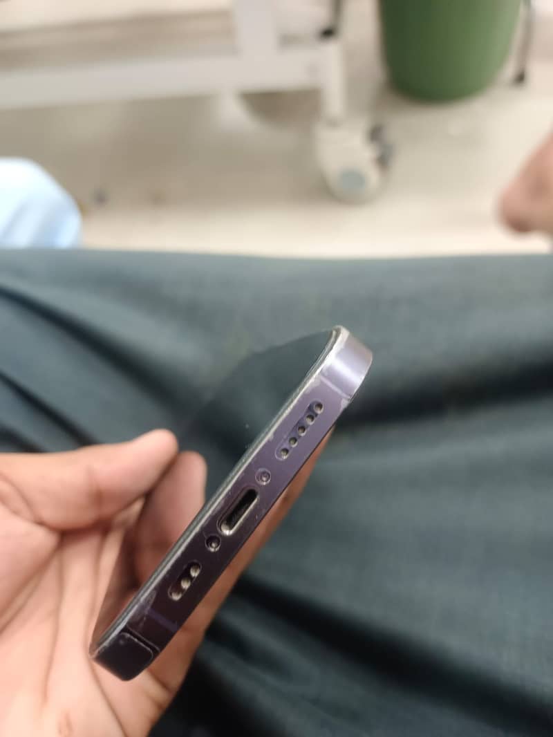 Apple iPhone 14 Pro 2