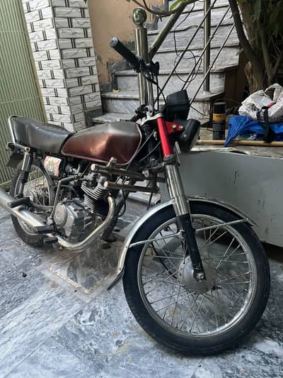 Honda CG 125 for urgent sale