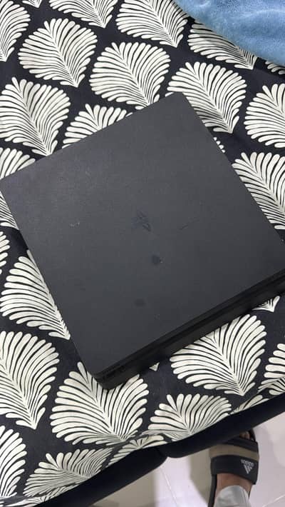 Ps4 slim 1 tb