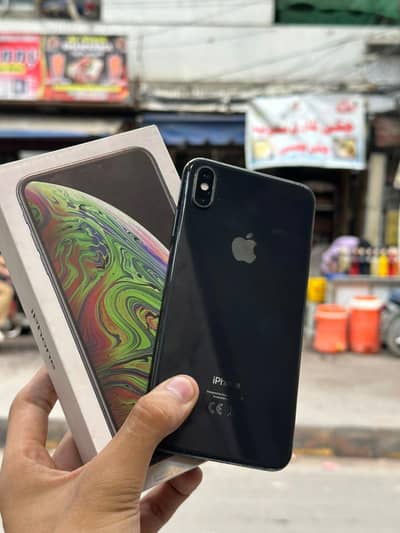 Apple iPhone XS Max approved with box