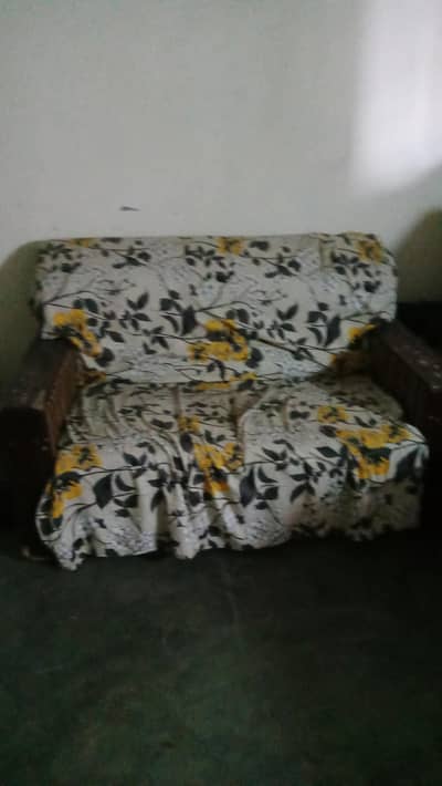 soofa for sale in good condition