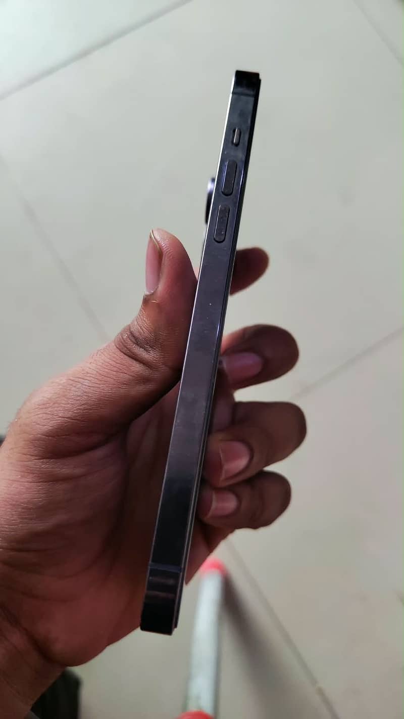 Apple iPhone 14 Pro Max 2
