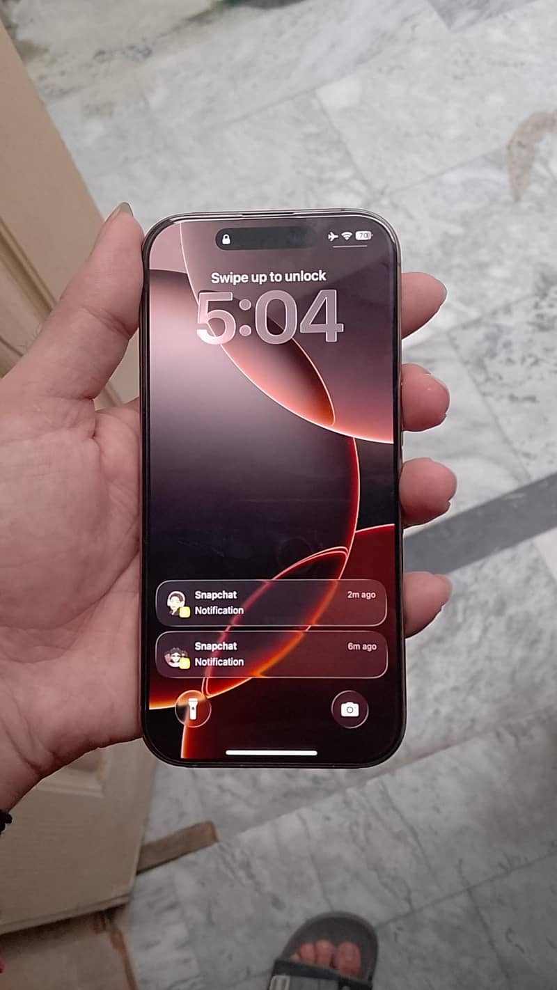 Apple iPhone 16 Pro 2