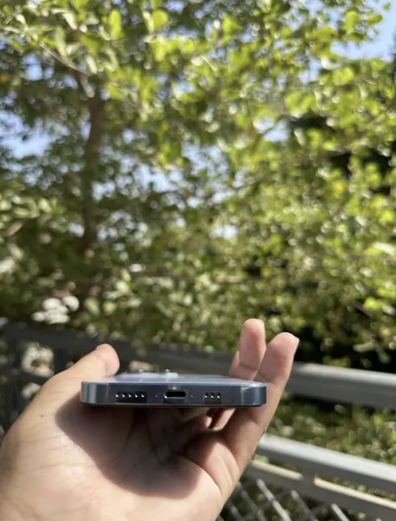 Apple iPhone 13 Pro 4