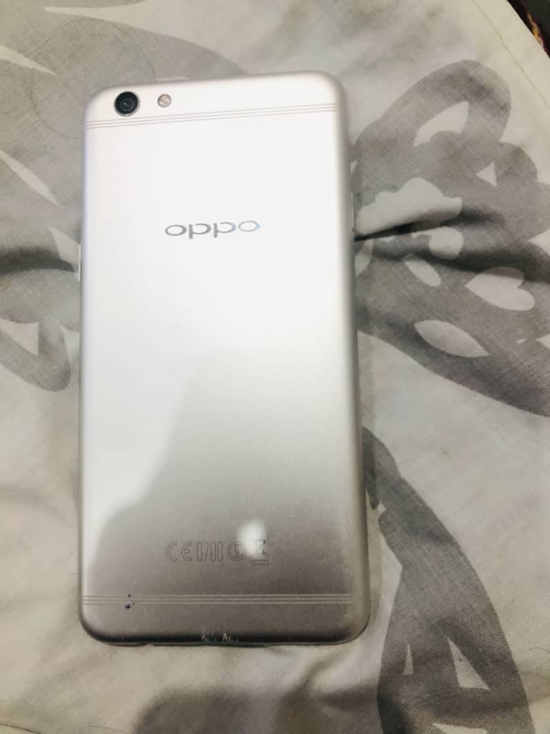 OPPO CE700 1