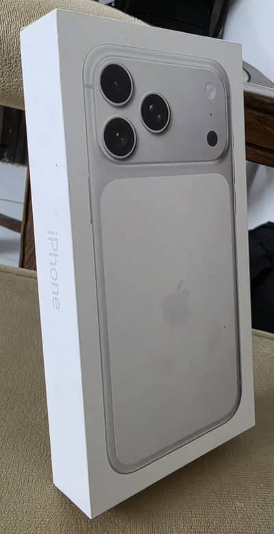 Apple iPhone 17 Pro Max 256 GB, Silver Color