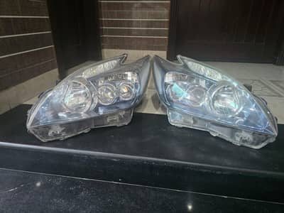 Toyota Prius 2012 original blaster Headlights