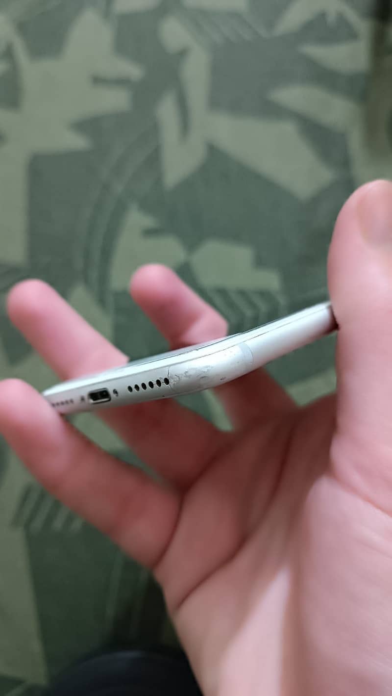 Apple iPhone 7 5