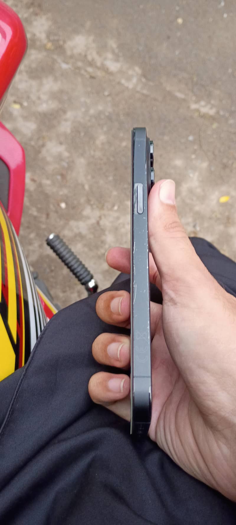 Apple iPhone 14 Pro Max 4
