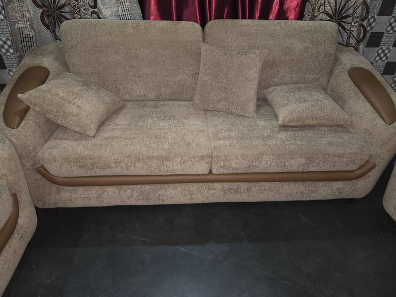 3 2 2 Sofa Set 0