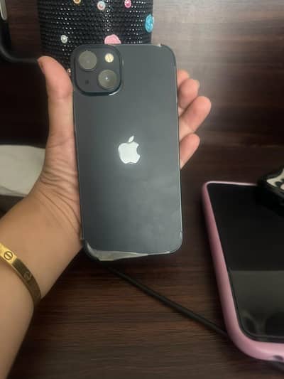 Apple iPhone 13