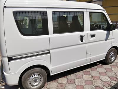 Suzuki Every 2024