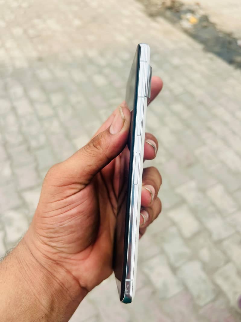 Google Pixel 7 Pro 2