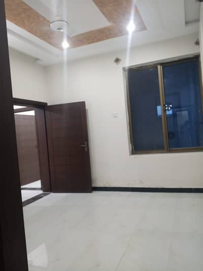 5Marla ground flour water boring available for rent Ghauri Town pahse 7