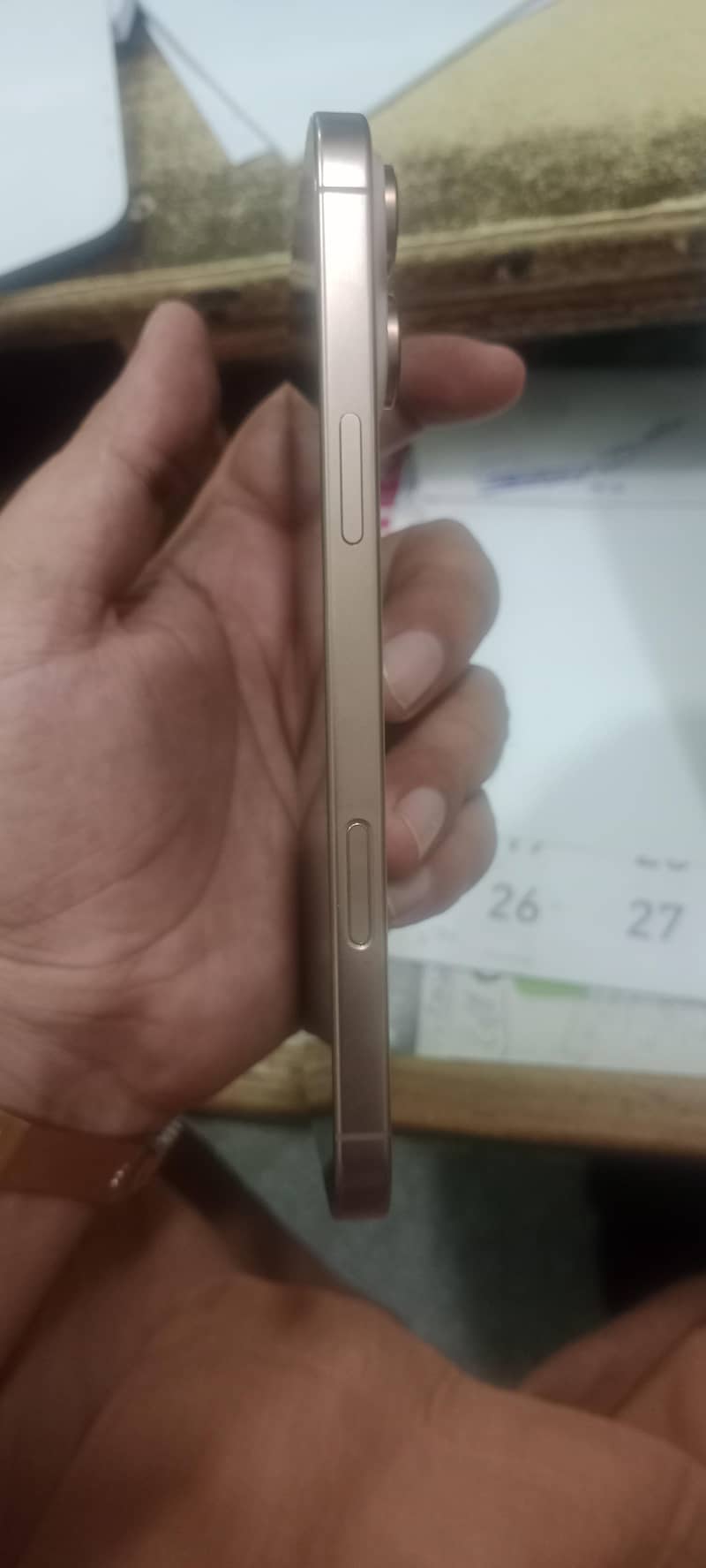 Apple iPhone 16 Pro Max 1