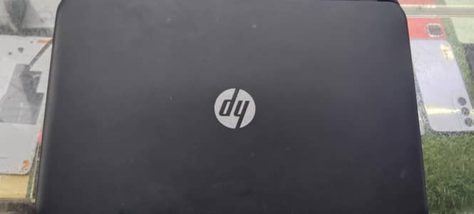 HP laptop 400GB hard drive LCD in Line jaranwala
