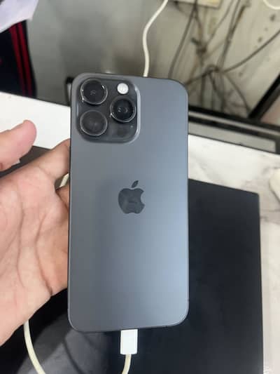 Apple iPhone 15 Pro Max
