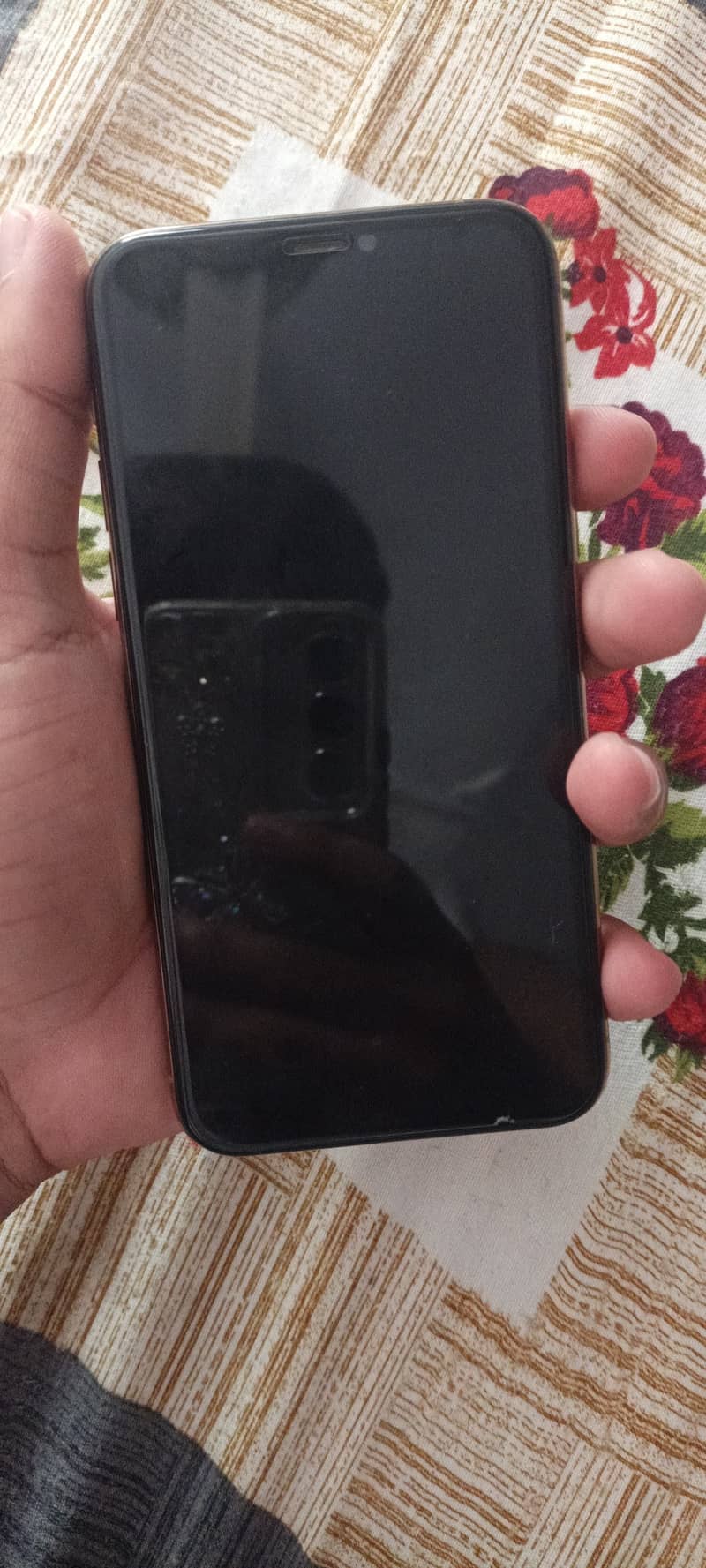 Apple iPhone 11 Pro 3