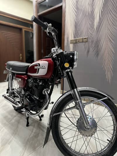 CB 180