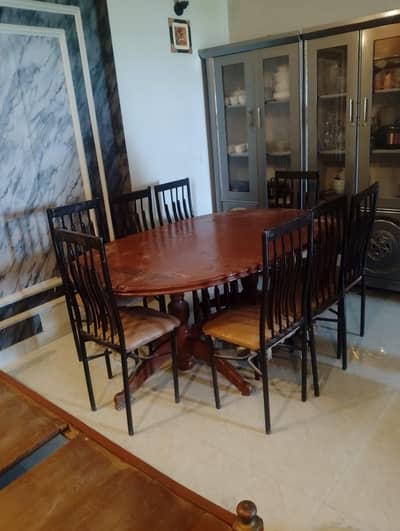 dining table for Sale