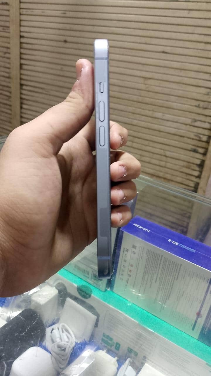 Apple iPhone 14 1