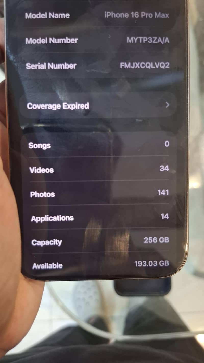 Apple iPhone 16 Pro Max 1