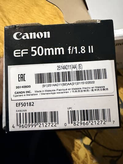Canon 70D with 2 lenses all accessories and boxed.
