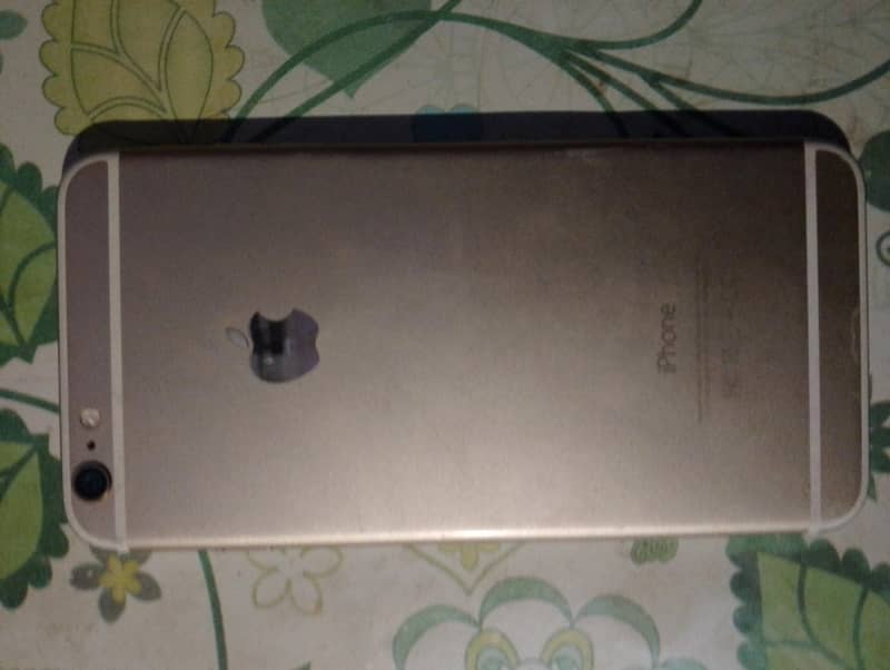 Apple iPhone 6 Plus 0