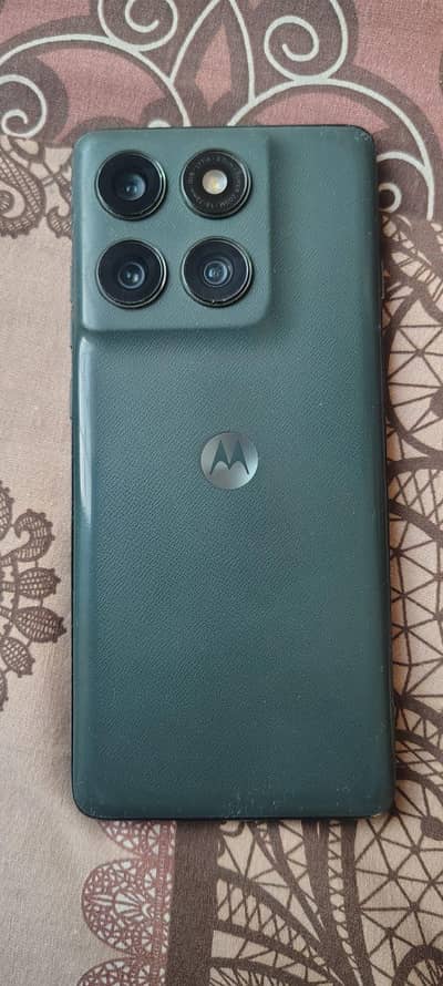 Motorola Edge 2025 country Lock
