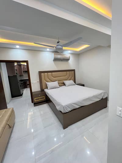 1 Bedroom Luxury Furnished Apartment for Rent in Bahria Town Lahore