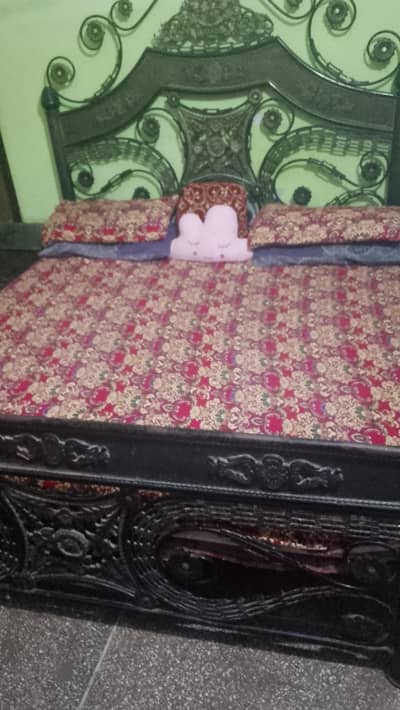 all ok condition king size bed