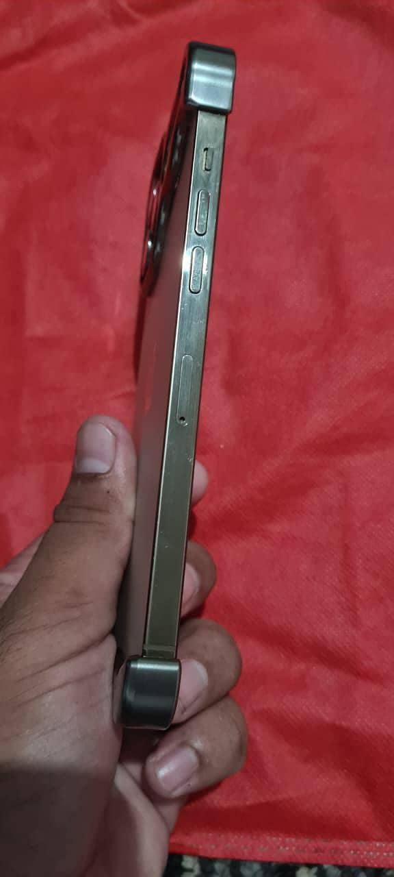 Apple iPhone 12 Pro Max ! 6