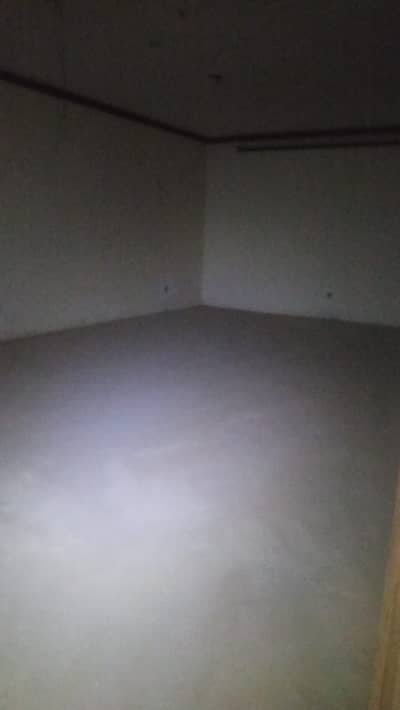 Fair-Priced 1800 Square Yards House Available In Hill Park
