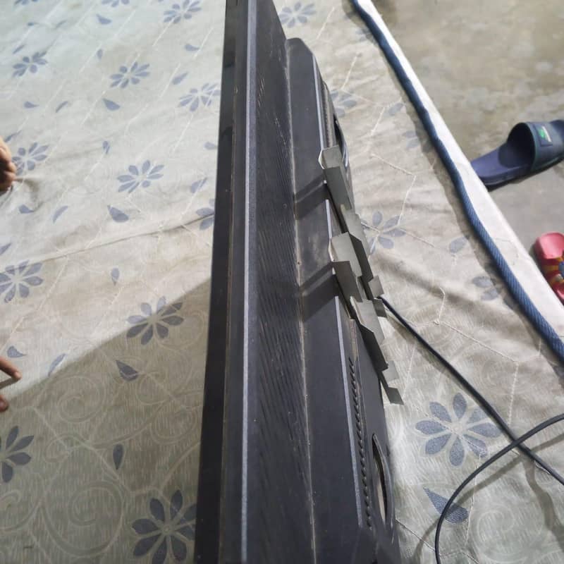 Smart LED TV 2