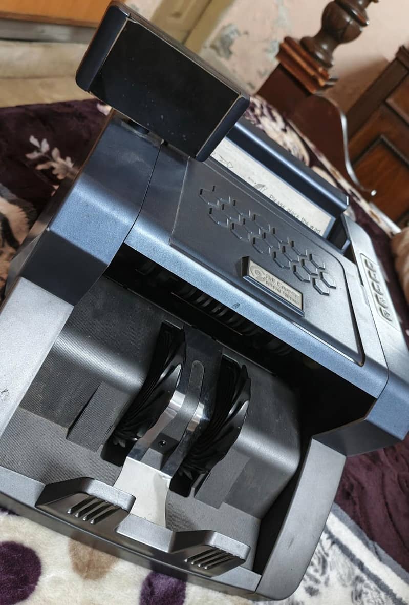 currency machine 6