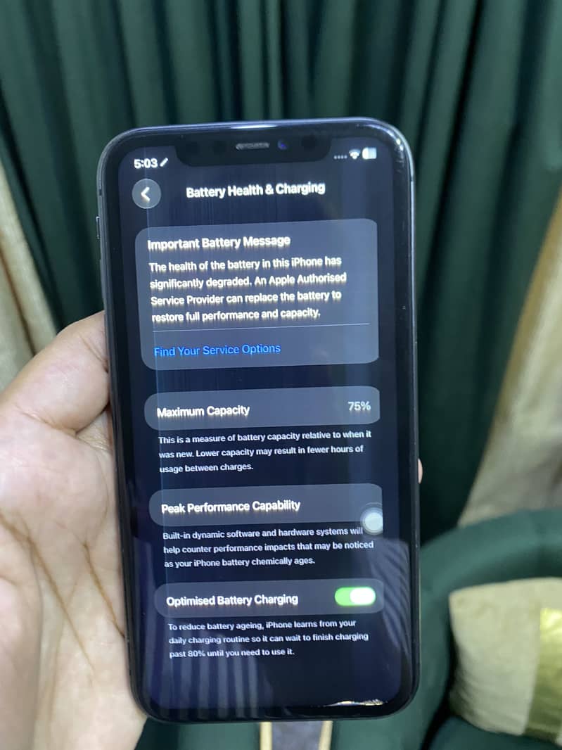 Apple iPhone 11 4