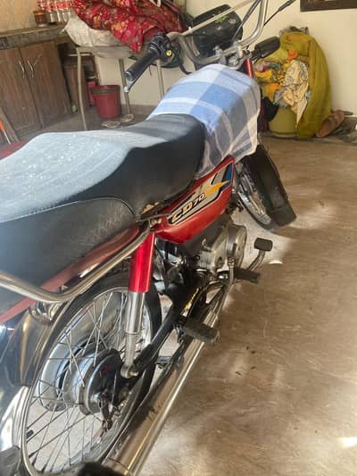 CD70 HONDA BIKE