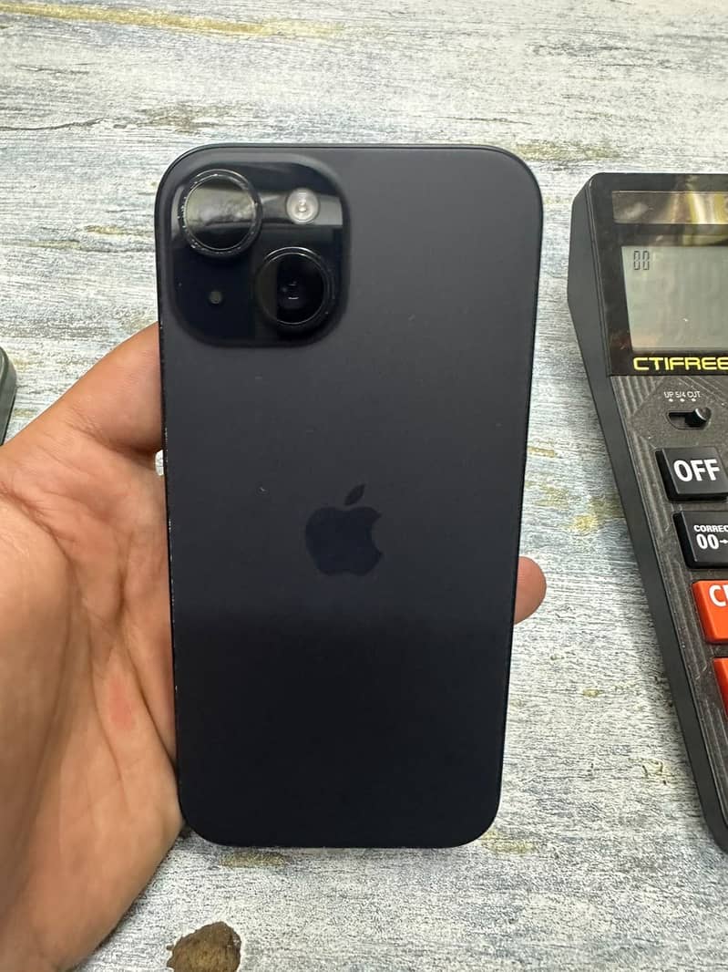 Apple iPhone 15 3