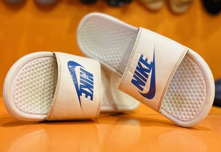 Nike slides condition 10/9 price 1800 men Slippers Size Euro 41 UK 7