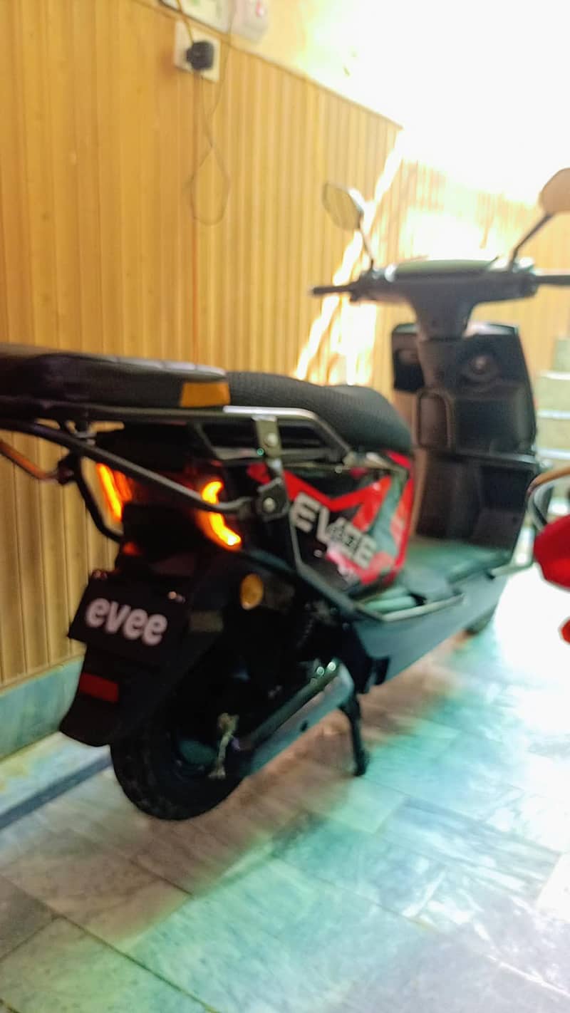 scooty 3