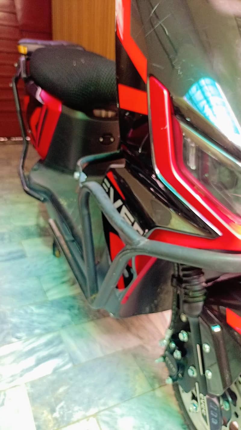scooty 5