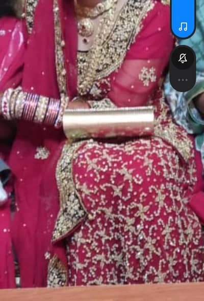 red heavy bridal lehenga medium worm once 10/10