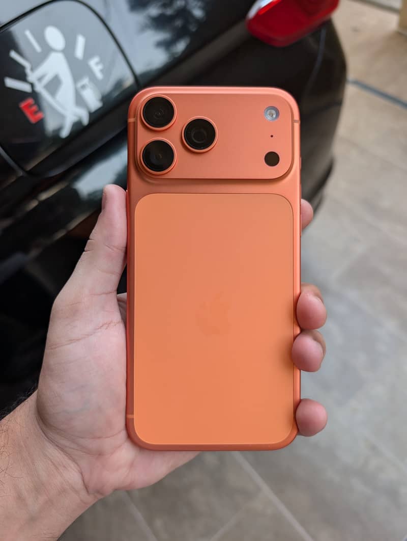 Apple iPhone 17 Pro Max 1